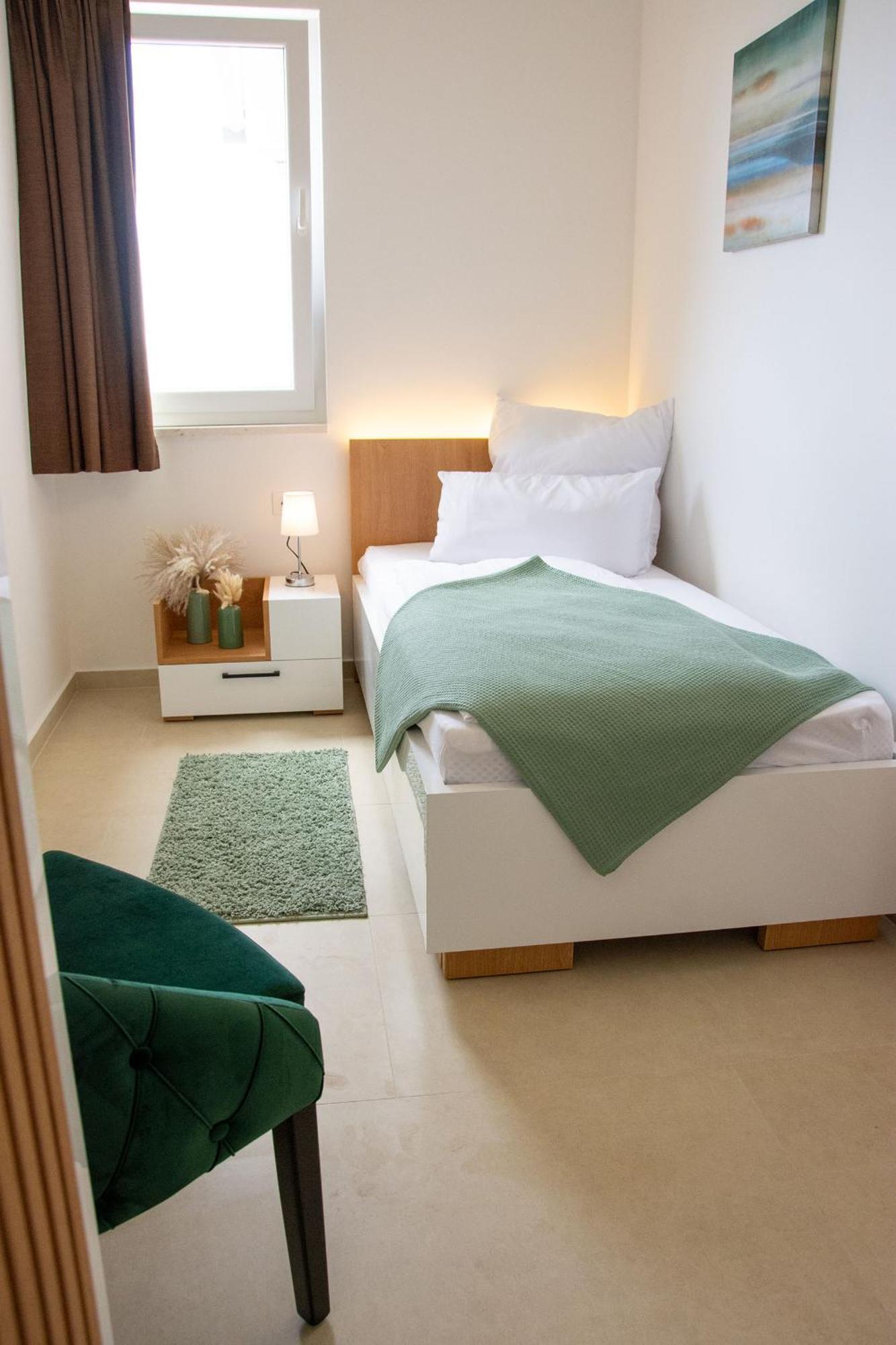 Joell Apartments Lokva Rogoznica Esterno foto